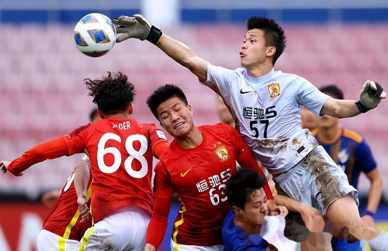 九游平台-包含广州队训练开放日，赛前临场应变引欢呼，欧篮联在即，赛程密集仍需轮换的词条